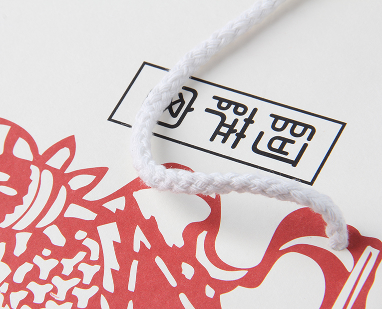 保健品的包裝袋工廠能不能解決金銀油墨脫落？別搞笑啦